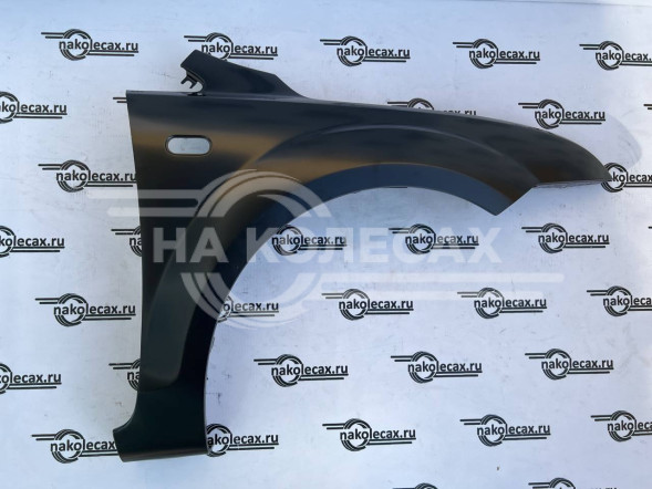 Крыло переднее левое Ford Focus 2 дорест