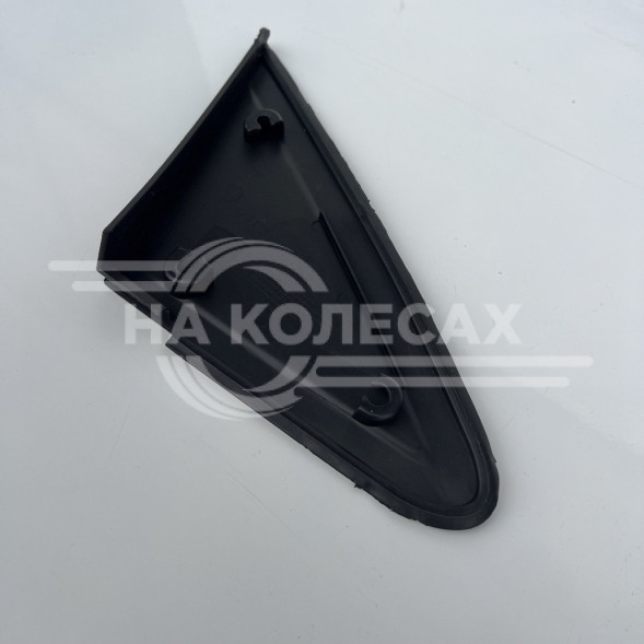 Накладка зеркала пластиковая внутренняя (левая) Ford Focus 2