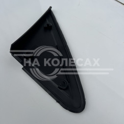 Накладка зеркала пластиковая внутренняя (левая) Ford Focus 2