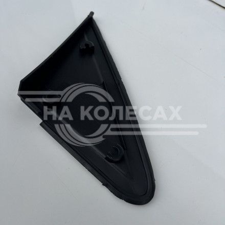 Накладка зеркала пластиковая внутренняя (левая) Ford Focus 2