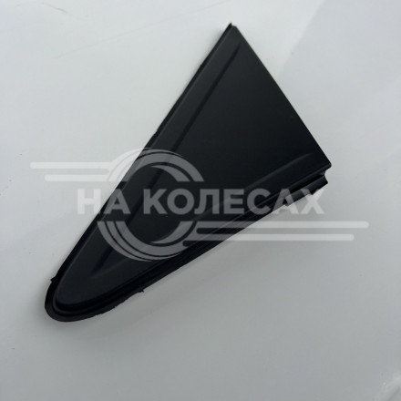 Накладка зеркала пластиковая внутренняя (левая) Ford Focus 2