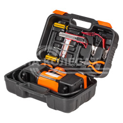 Компрессор X5 двухпоршн. с кмпл инстр-та (2отверт., ремкомп.б/к шин, нож, плоcкогуб.)