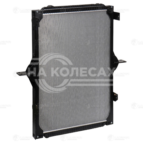 Радиатор охлаждения для автомобилей Renault Trucks Magnum (04-) (с рамкой)