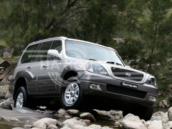 Внешние ремонтные пороги Hyundai Terracan 1дорест/рест