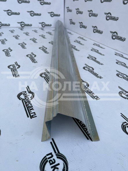 Ремонтные пороги KIA Carens 2