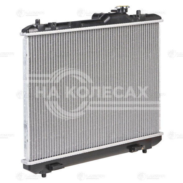 Радиатор охлаждения для автомобилей Swift (05-) MT
