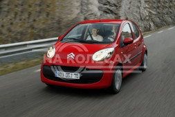 Полные ремонтные пороги Citroen C1