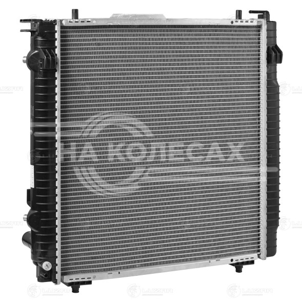 Радиатор охлаждения для автомобилей Mercedes-Benz G (W463) (90-)