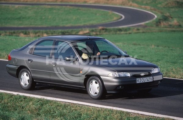 Арки задние Ford Mondeo 1