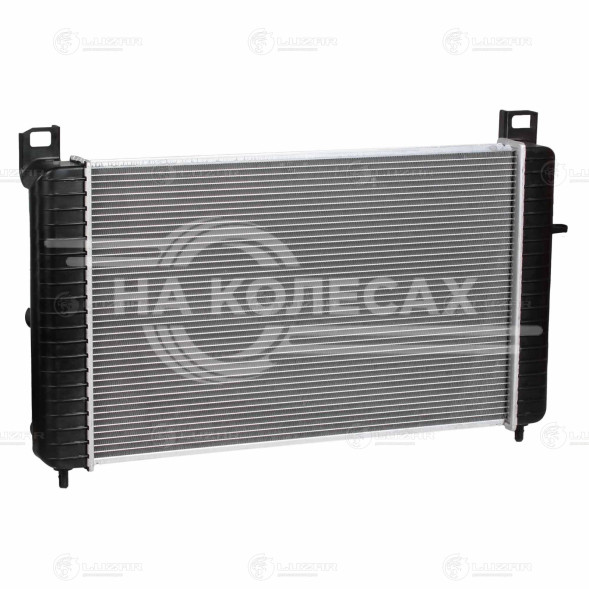 Радиатор охлаждения для автомобилей Tahoe II (99-)/(06-)/Escalade II (01-) 4.8i/5.3i