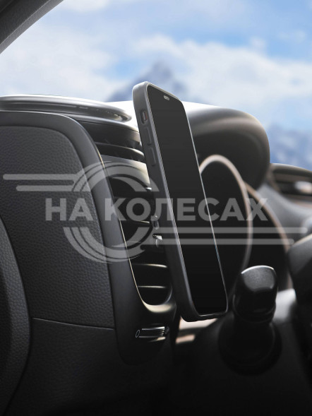 Держатель для телефона автомобильный в дефлектор прищепка магнитный круглый