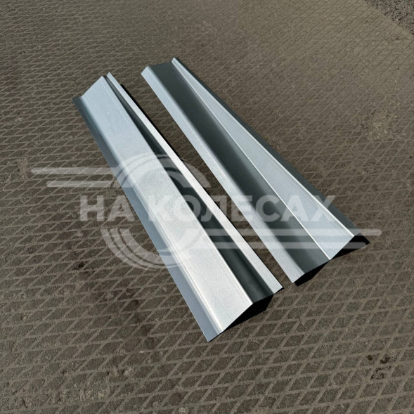 Клинья Toyota Land Cruiser 200