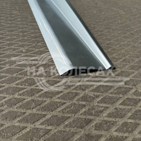 Клинья Toyota Land Cruiser 200