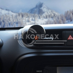 Держатель для телефона автомобильный в дефлектор прищепка с гайкой магнитный круглый регулируемый