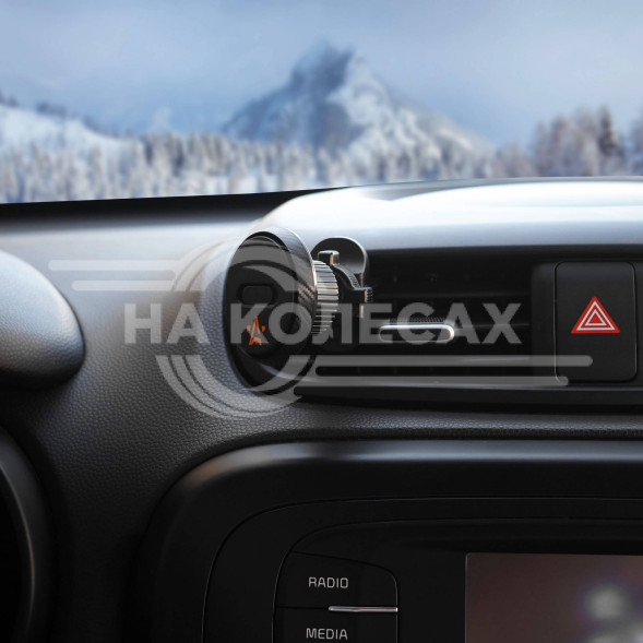 Держатель для телефона автомобильный в дефлектор прищепка с гайкой магнитный круглый регулируемый