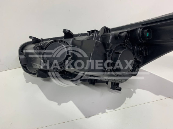 Фара передняя Kia Ceed 2