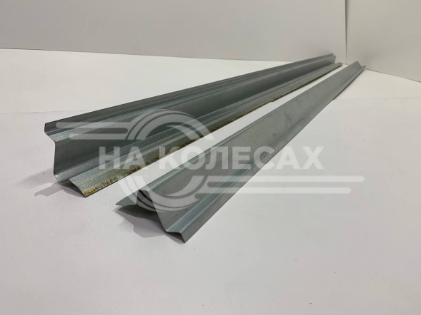 Ремонтные пороги Toyota Previa 2