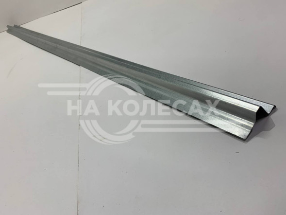 Ремонтные пороги Toyota Previa 2