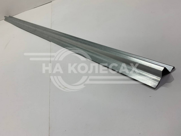 Ремонтные пороги Toyota Previa 2