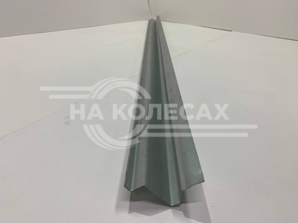 Ремонтные пороги Toyota Previa 2