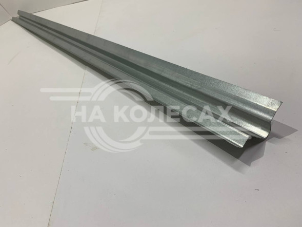 Ремонтные пороги Toyota Previa 2