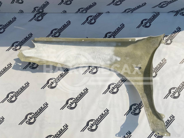 Крыло из стеклопластика Nissan Primera P11