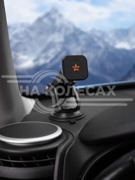 Держатель для телефона автомобильный на торпедо/лоб. стекло магнитный квадратный с телескоп. кроншт.