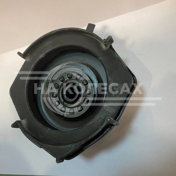 Опора амортизатора правая Мазда 323 all 98