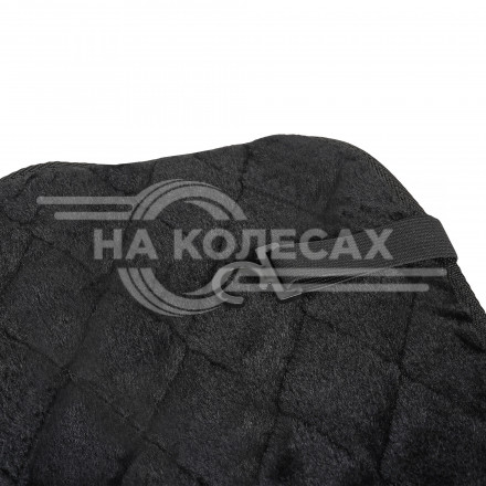 Накидка (подушка) из искусственного меха на сиденье, черная с коротким мехом, 1 шт.