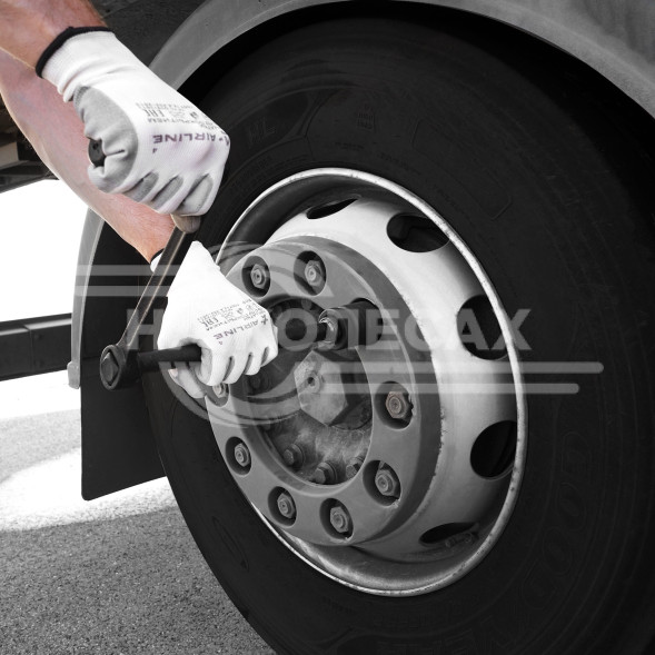 Гайковерт механич. 1&quot; 4800Нм 1:56 370мм с головками 32 и 33мм пласт. кейс