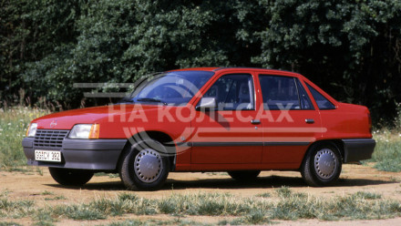 Арки задние Opel Kadett 6дорест/6рест (E)