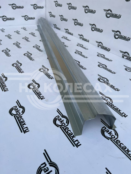 Ремонтные пороги Ford Focus 2 (3 двери)