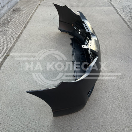 Передний бампер Honda Civic 8 4D
