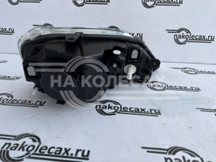 Фара правая  Renault Logan 1
