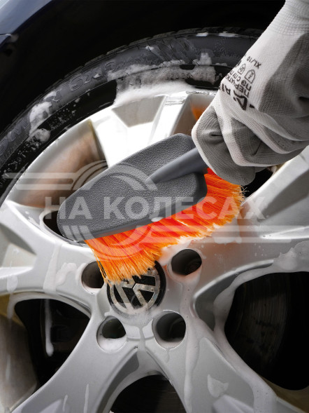 Щетка для мытья с насадкой для шланга, с мягкой распушенной щетиной (33 см)