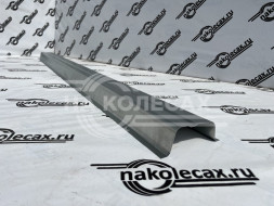 Внутренние пороги Subaru Impreza 3