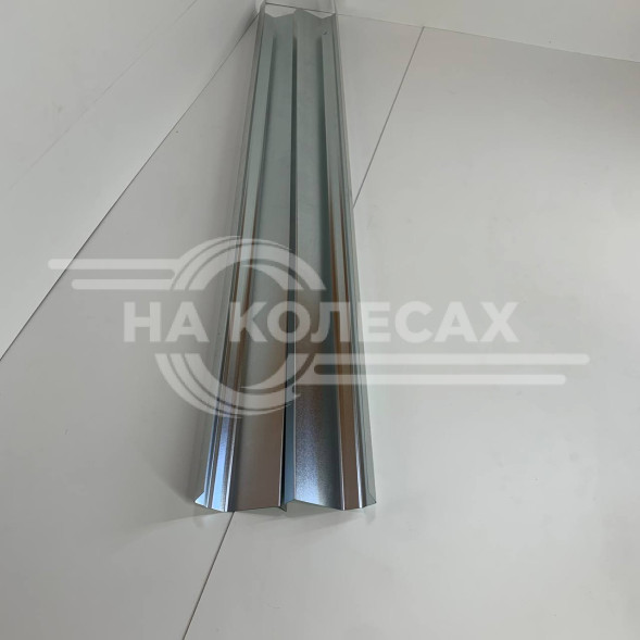 Пороги Toyota Gaia MX10