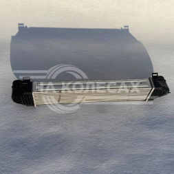 Радиатор итеркуллера Range Rover Evoque