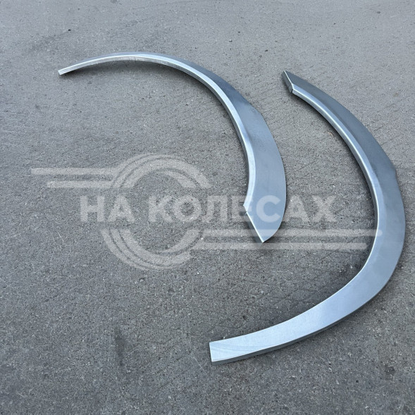 Ремонтные задние арки Toyota Crown VIII (S130)