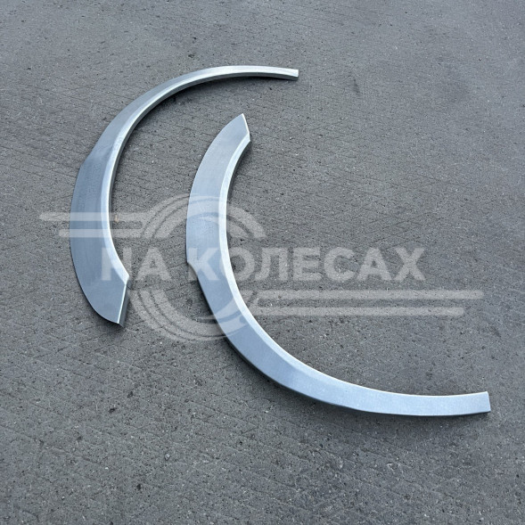 Ремонтные задние арки Toyota Crown VIII (S130)