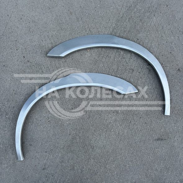 Ремонтные задние арки Toyota Crown VIII (S130)