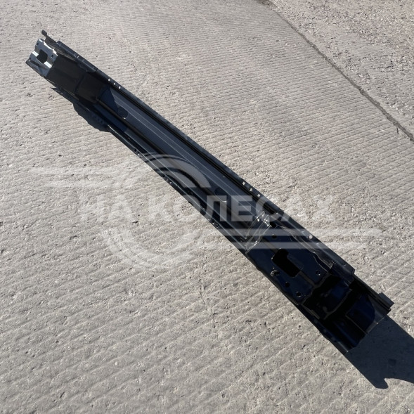 Передний усилитель бампера Hyundai Accent