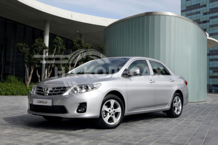 Бампер задний TOYOTA COROLLA 10-13