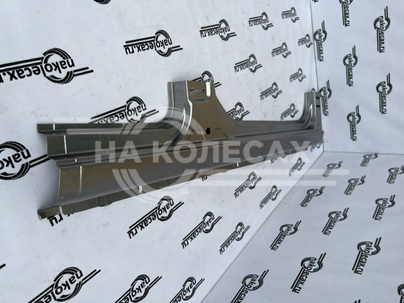 Оригинальные пороги Lada Kalina