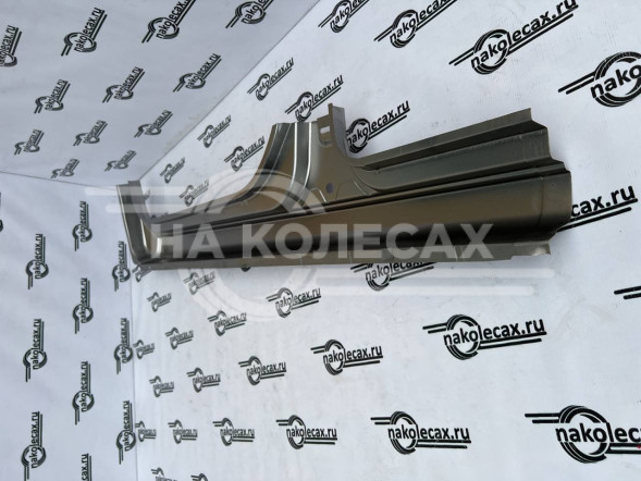 Оригинальные пороги Lada Kalina