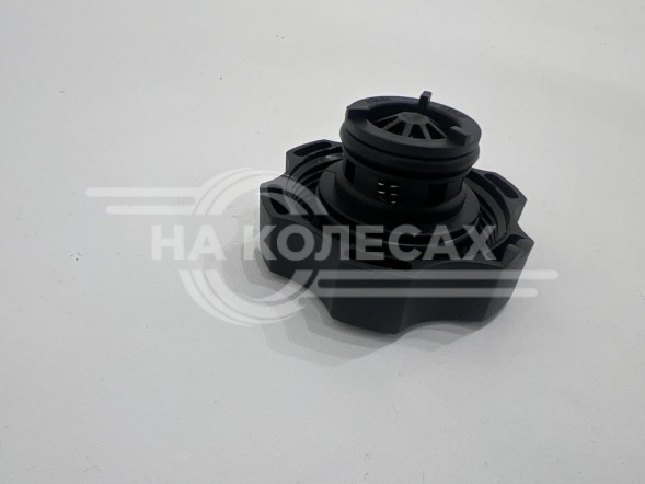 Крышка бочка Опель Астра J