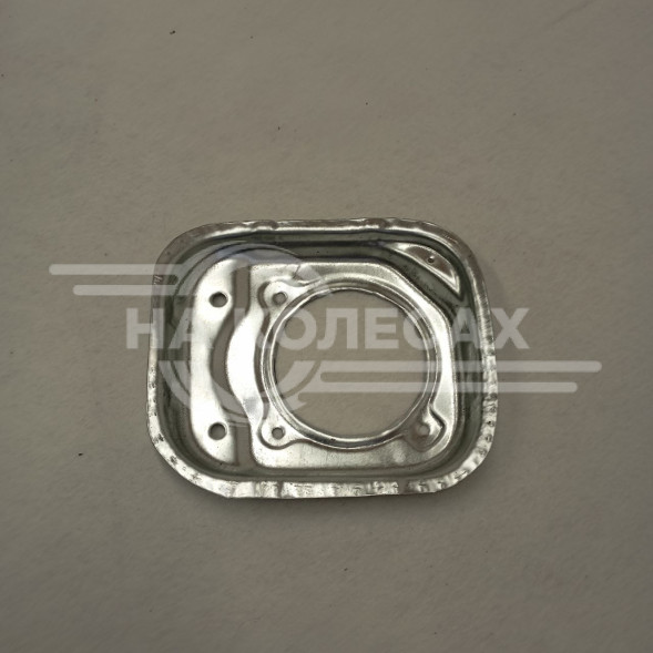 Горловина лючка бензобака Renault Logan 1