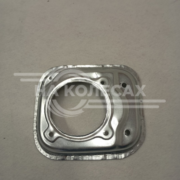 Горловина лючка бензобака Renault Logan 1