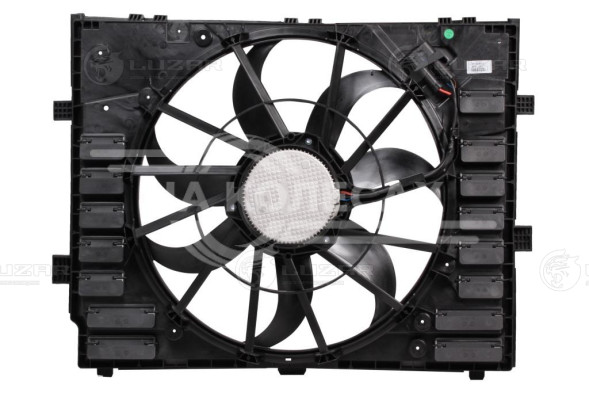 Электровентилятор охлаждения для автомобилей Touareg II (10-) (с кожухом) (600W)