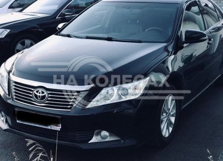Бампер передний TOYOTA CAMRY 11-14 под омыватели